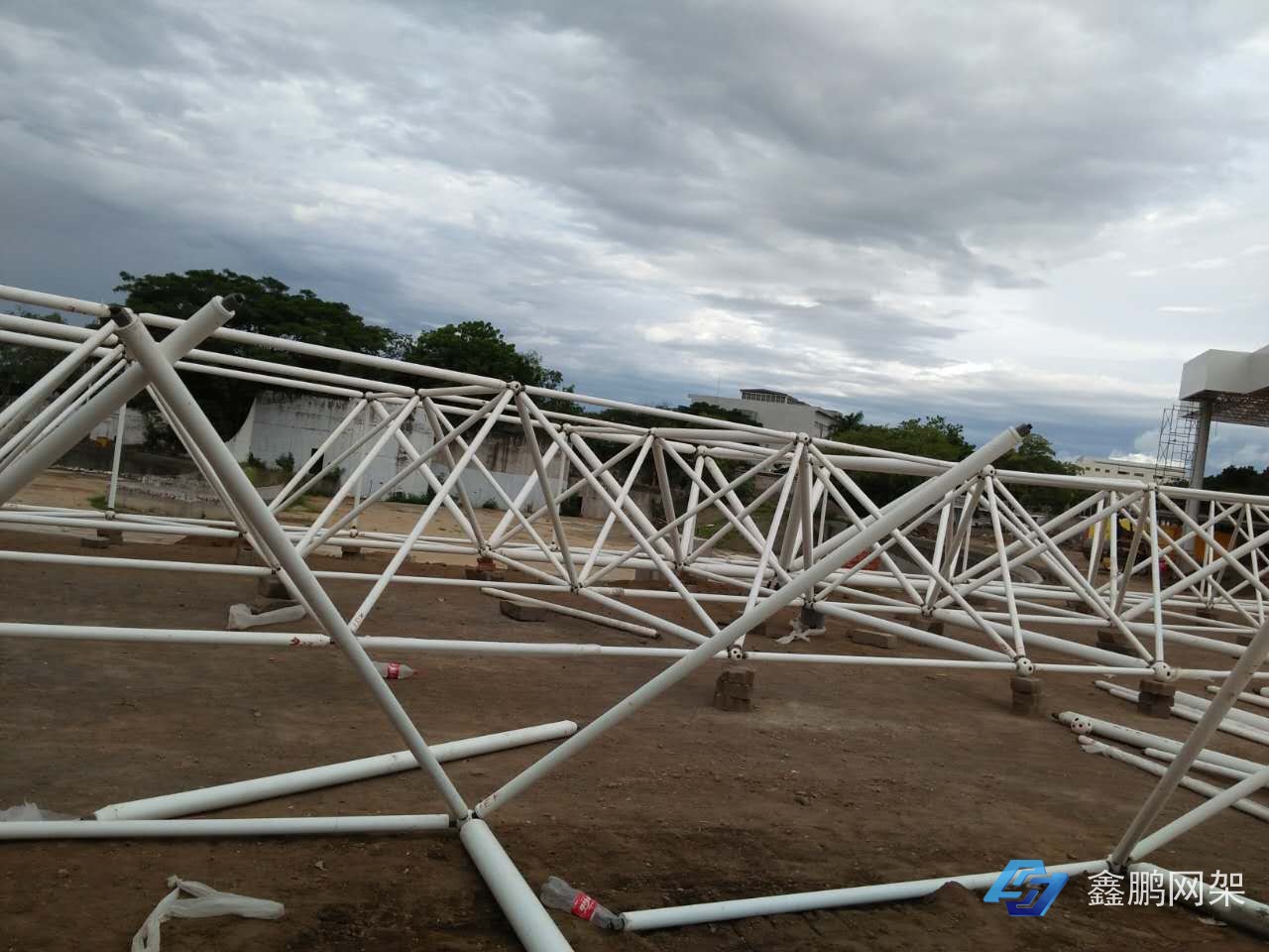尼加拉瓜1450m2屋面網架安裝現場